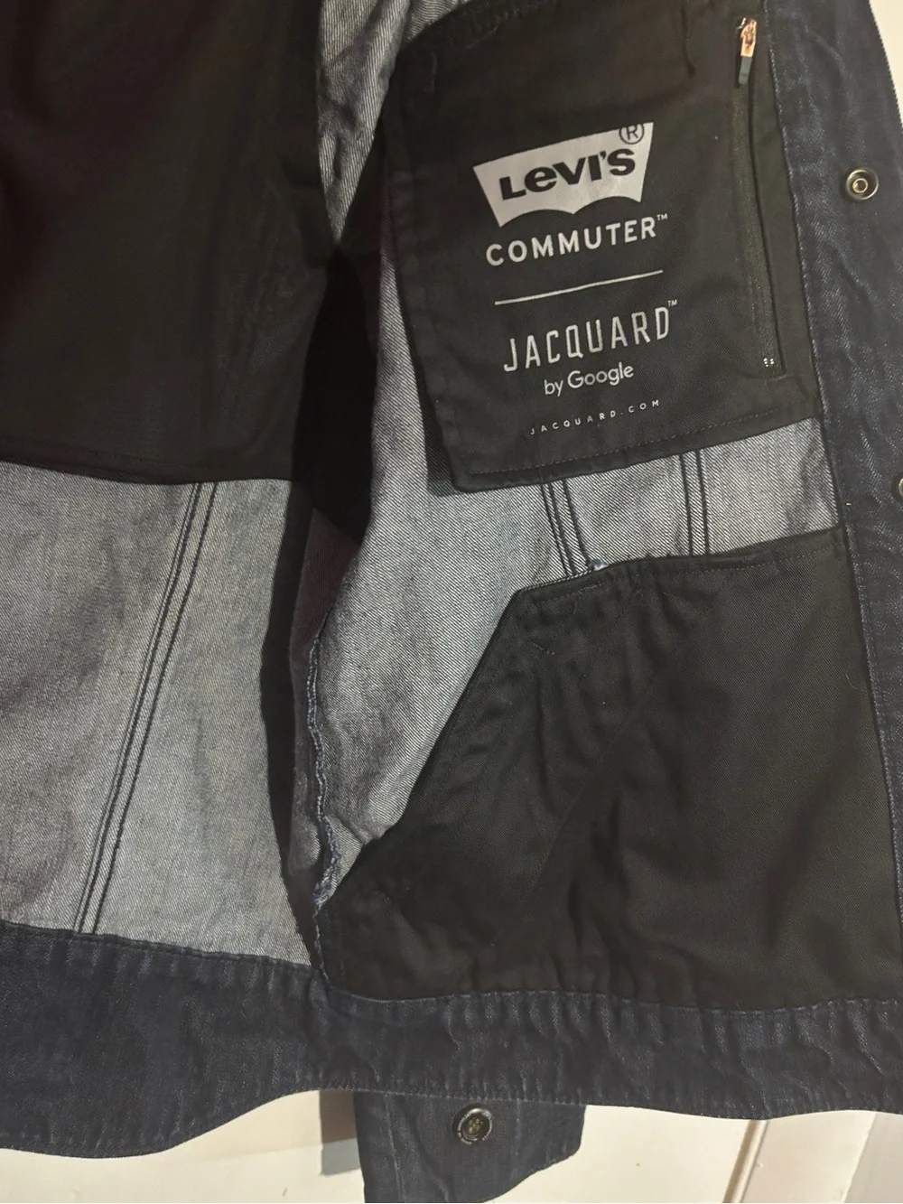 Levi's Men's Dark Indigo Denim Trucket Jacquard. Size L - Picture 5 of 9
